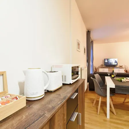 Karlsbad Apartment Exterior photo